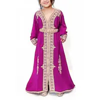Vêtements traditionnels fille